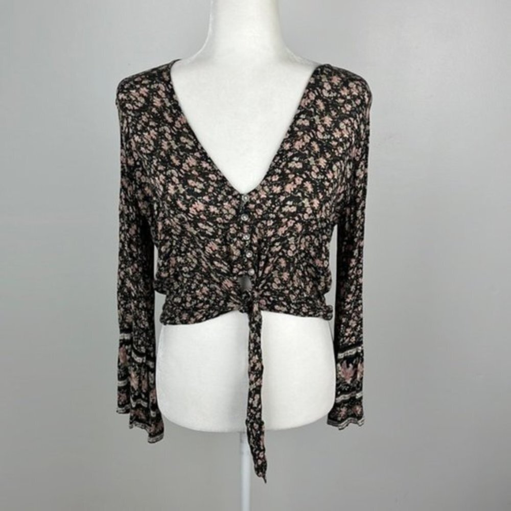 American Eagle Floral Button Front Crop Top Size Medium
